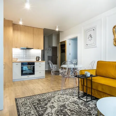 Apartamentysnu, Struga Tower Double Gold Z Parkingiem Apartment Radom